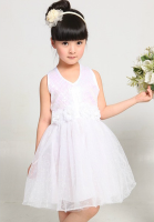 杭州童裝特價(jià)批發(fā) 2012新品童裝現(xiàn)貨上市，聚焦服裝服飾市場(chǎng)